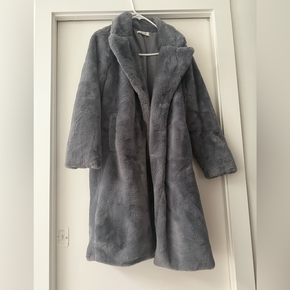 Plush Gray Faux Fur Coat - supper soft !